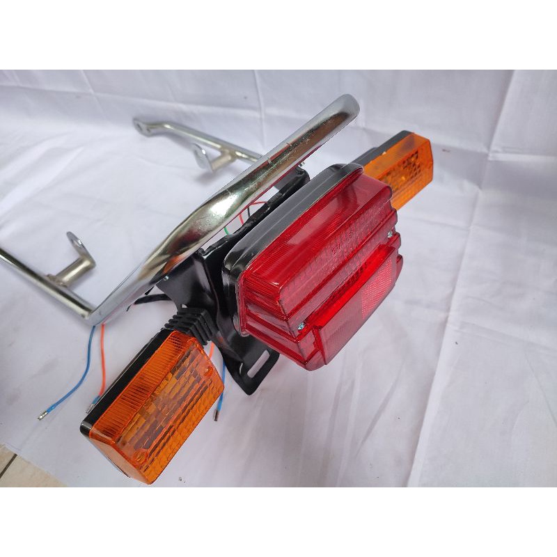 BEGEL SET LAMPU STOPAN plus SEIN RITING GL 100