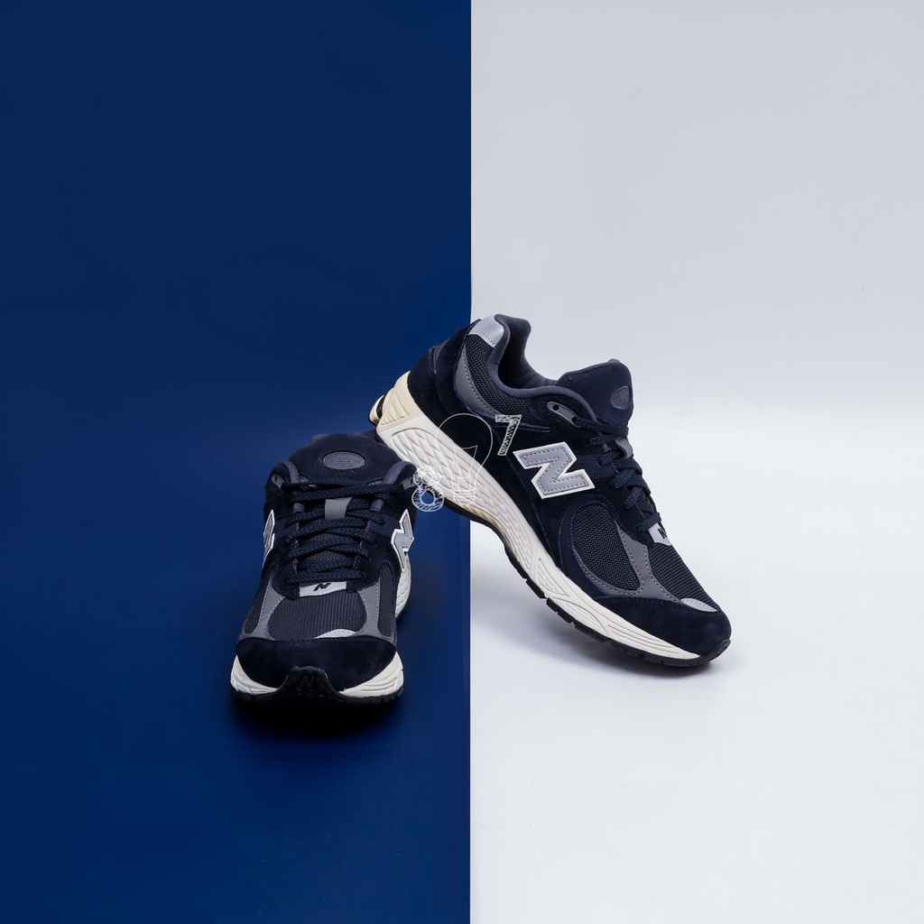 New Balance 2002R Navy