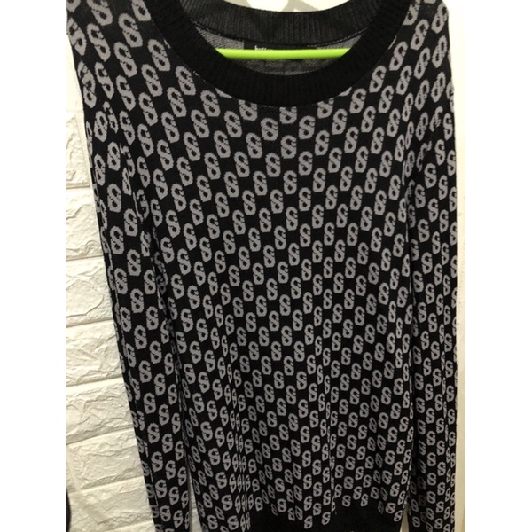 SWEETSHIRT BENANG JARUM BLACK SIZE M