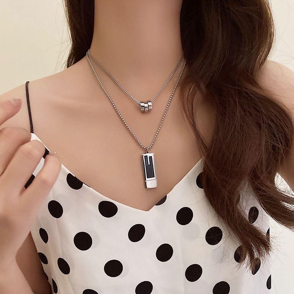 Mxbeauty Kalung Pria Trendi Unik Rantai Klavikula Persegi Plat Tergantung Pasangan Bola Kecil Titanium Steel Sweater Chain