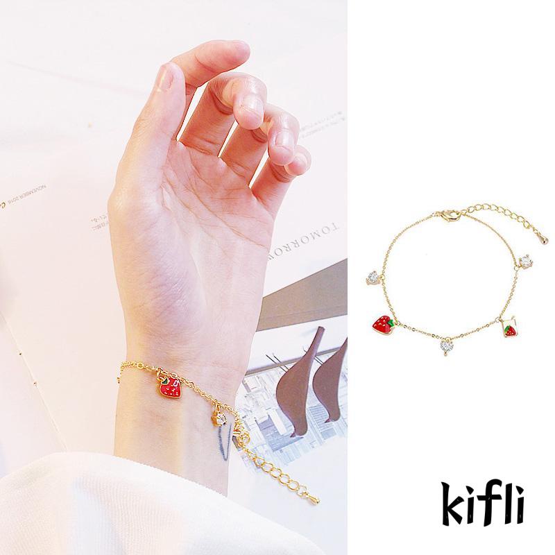 Gelang Liontin Strawberry Untuk Wanita