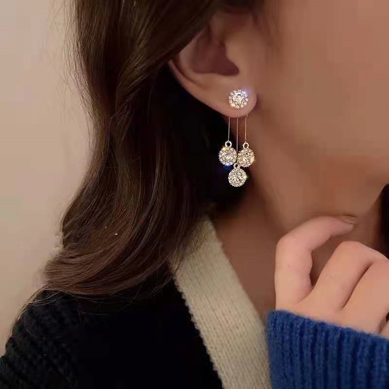 1 Pasang Anting Giwang Panjang Elegan Dengan Kristal + Berlian Imitasi Untuk Wanita