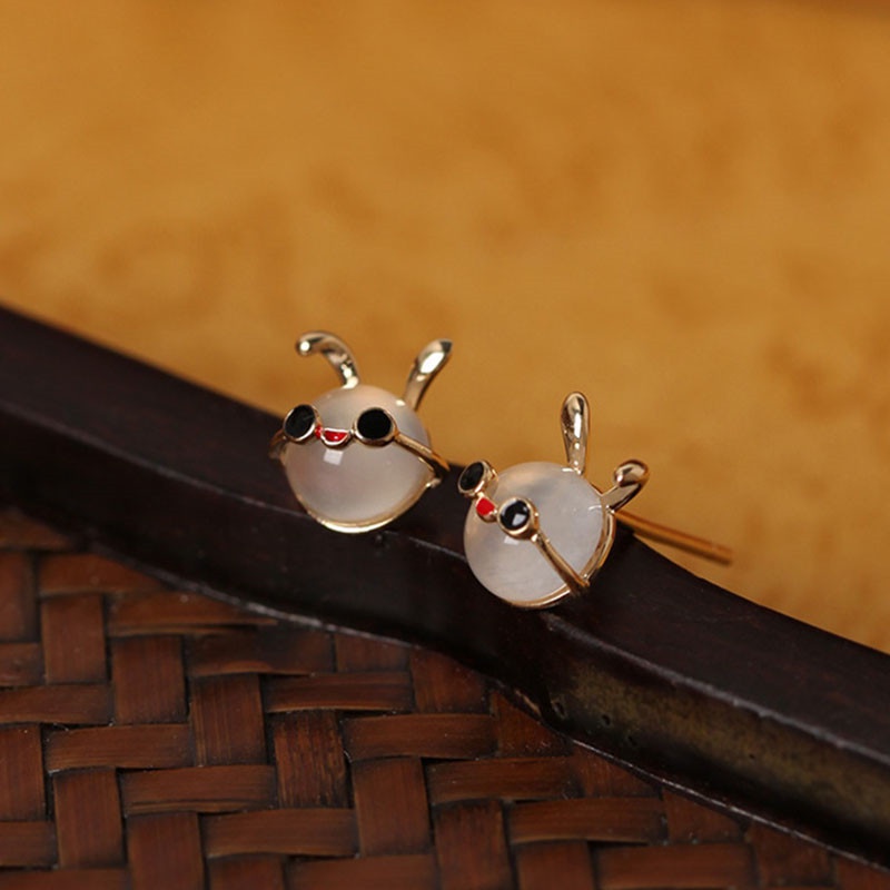 Anting Giok Hetian Chalcedony Rogue Rabbit Natural Untuk Wanita