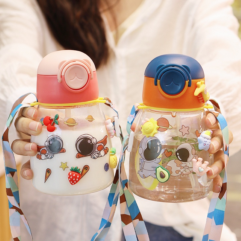 Botol Minum Anak Sekolah Botol / Botol Minum Portable 500ml Dengan Sedotan Botol Minum Air Mini Anak Kecil Botol Warna Botol