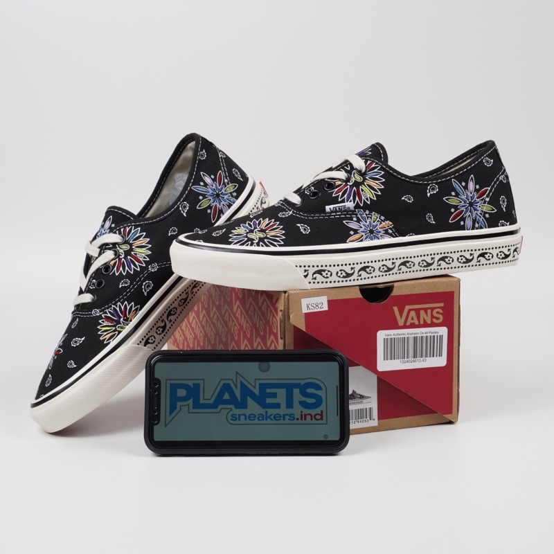 Vans Authentic Style 36 DX Anaheim Factory Paisley Black