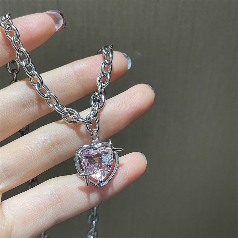 Kalung Choker Rantai Klavikula Hias Liontin Hati Kristal Warna Pink Untuk Wanita