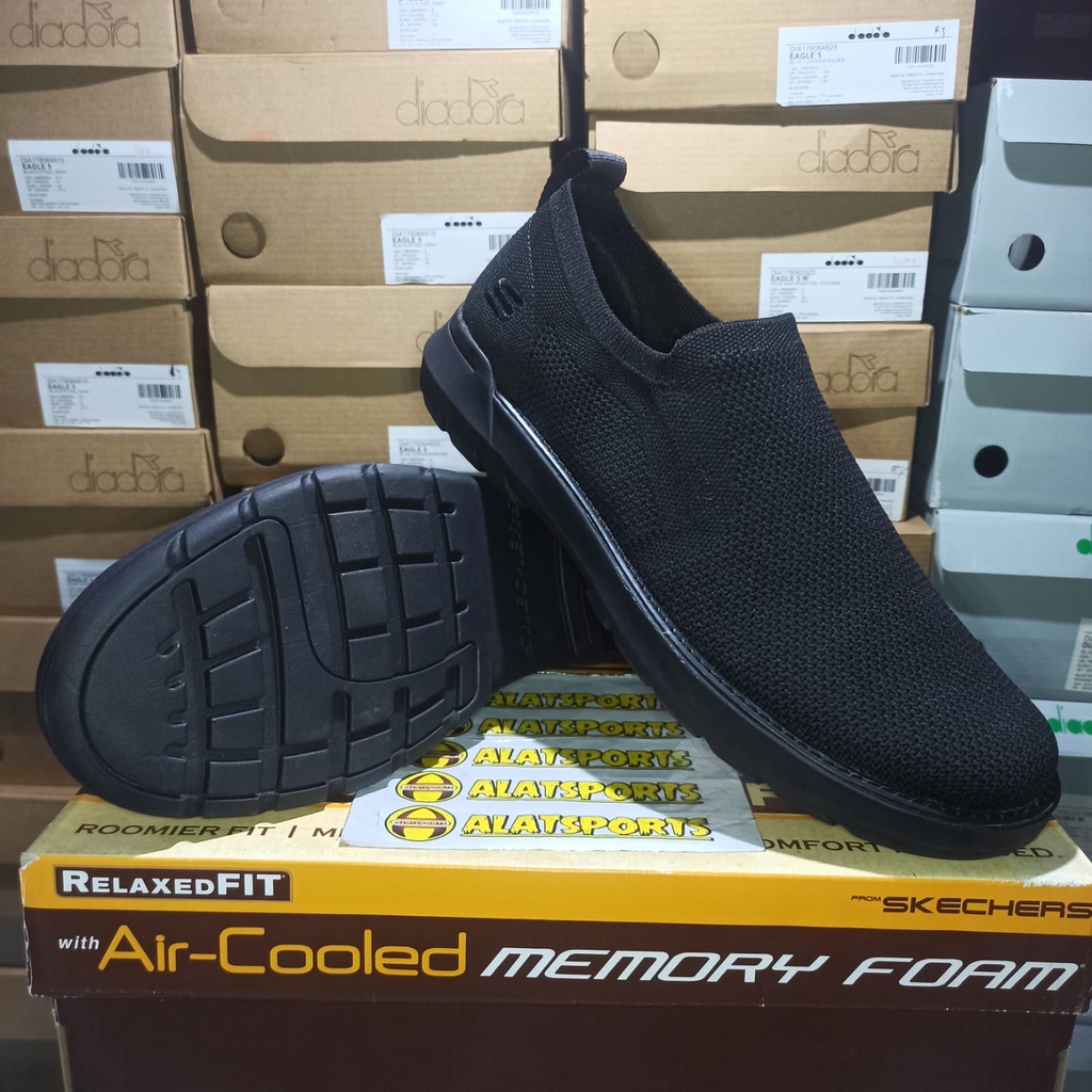 Sale Skechers Doveno OSWYN 204377-BBK Sepatu Slip On Pria ORIGINAL ( size 46 ONLY)