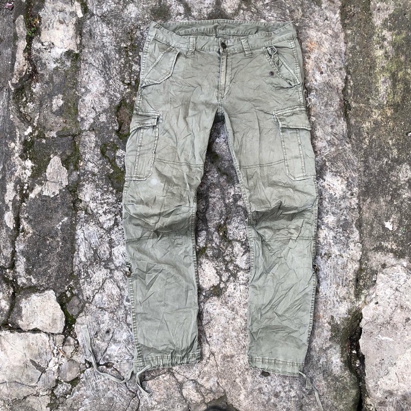 cargo uniqlo size 30-pria/cowok-second original