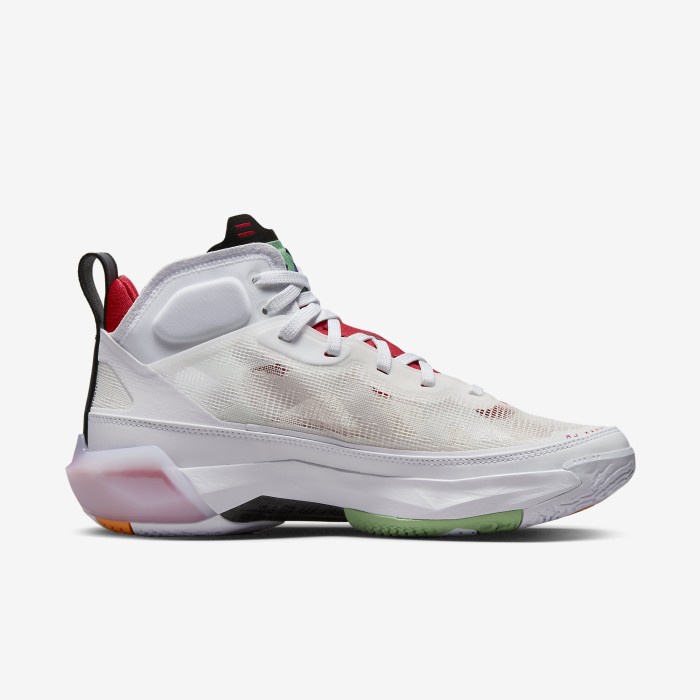 Sepatu Basket Anak/Wanita Air Jordan 37 'Hare' Grade School Dd7421-160