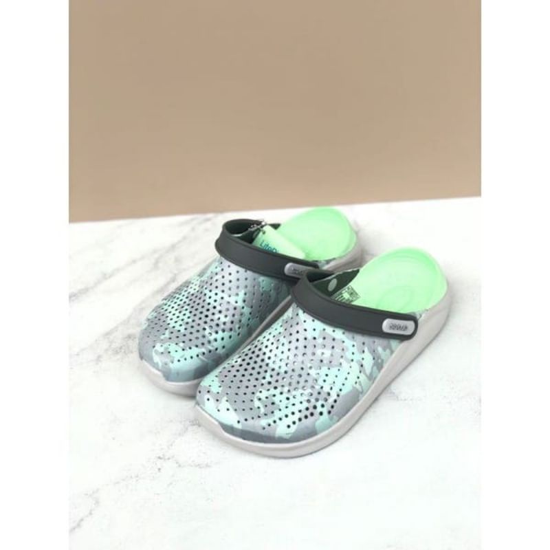 Crocs Literide woman / Crocs Literide clog Army woman / Sandal Crocs Literide Motif Camoue woman