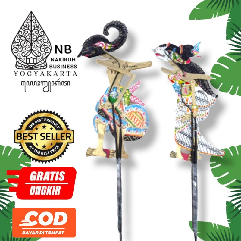 SEPASANG KERAJINAN MINIATUR WAYANG KULIT RADEN ARJUNA DAN DEWI SRIKANDI KIDANGAN BAHAN KULIT ASLI