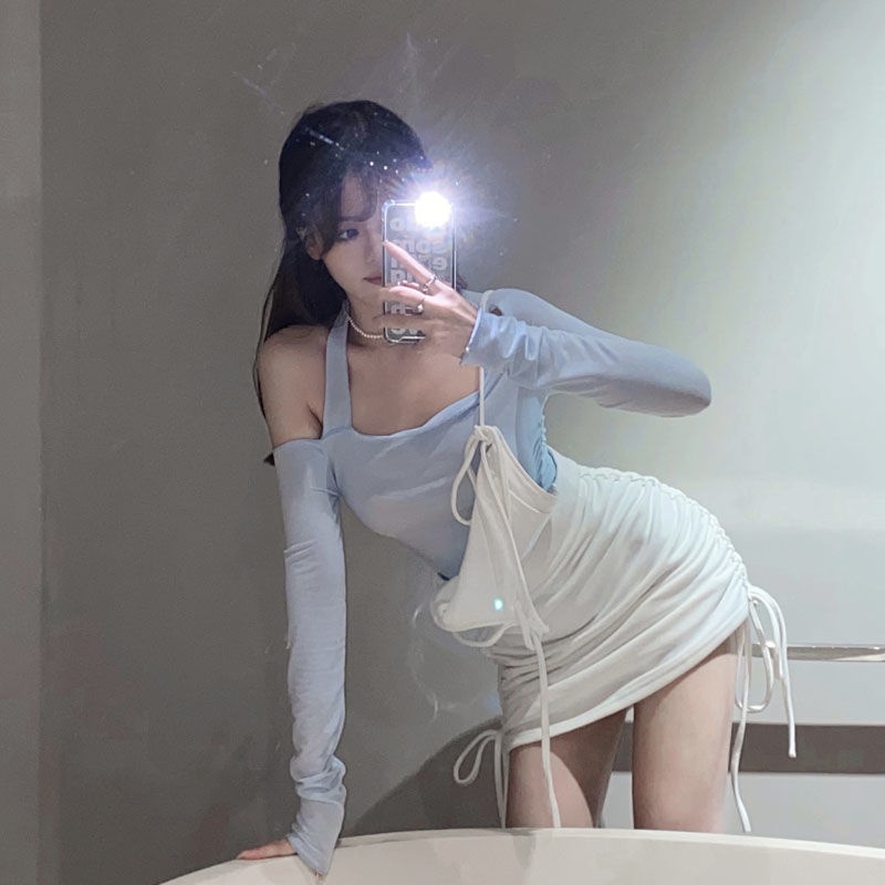 Suhao Musim Gugur Biru Tipis Murni Keinginan Gadis Seksi Off-Shoulder Menggantung Leher Lengan Panjang T-shirt Suspender Rok Dua potong Fashion Wanita