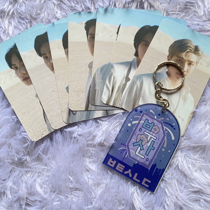 GANTUNGAN KUNCI BTS YET TO COME ACRYLIC KEYCHAIN