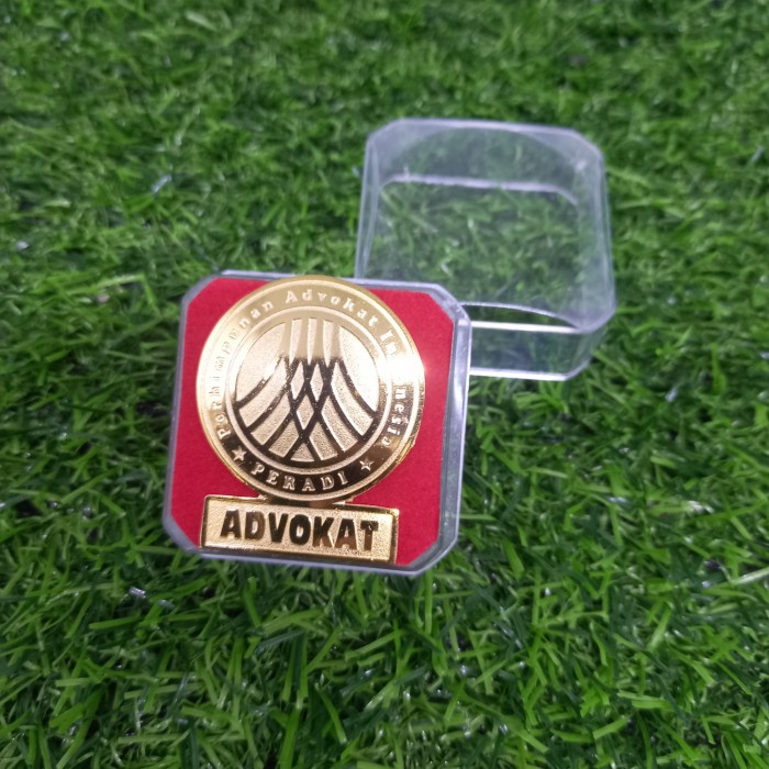 Pin Pin Advokat Peradi Logo Baru Gold