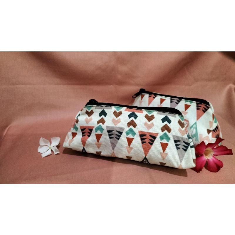 

Tempat pensil kanvas motif indian