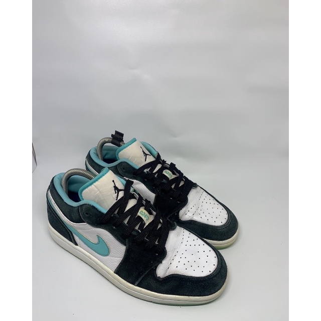 Air Jordan 1 Low Island Green second