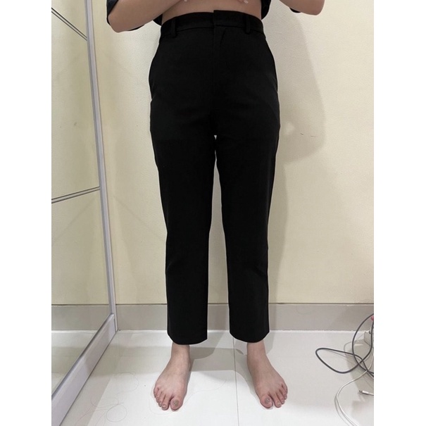 celana hitam uniqlo