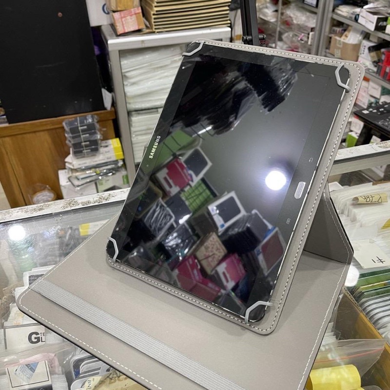 

FLIP COVER ROTARY UNIVERSAL 7/8/9/10 INCHI SARUNG BOOK COVER STANDING COVER WARNA HITAM AJA