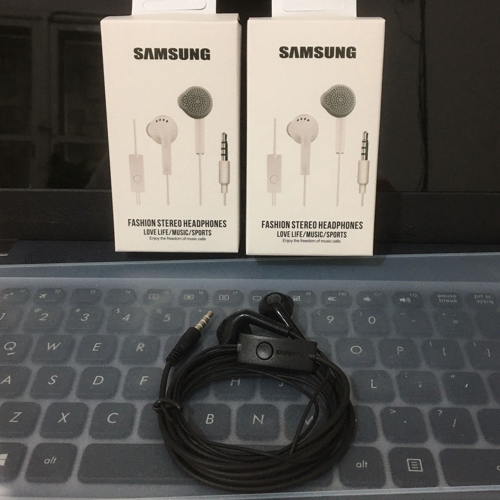 Headset Samsung HS330 earphone Stereo J1Ace / EG920 / HS330