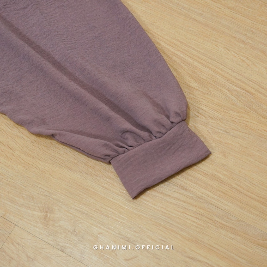 Ghanimi - Bianca Blouse / blus Crinkle Polos / blus kerja / blus kasual formal daily / atasan kerja / blus lengan puff balon
