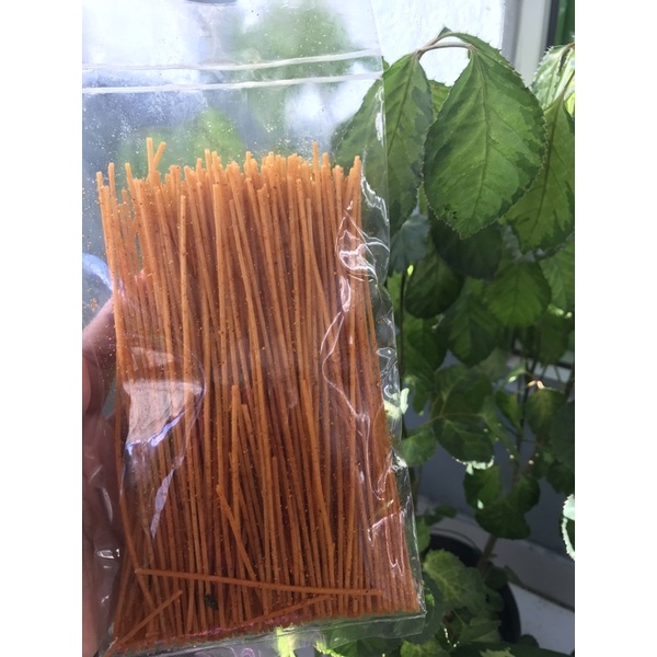 

mie lidi kemasan 100 gr rasa pedas nampoll
