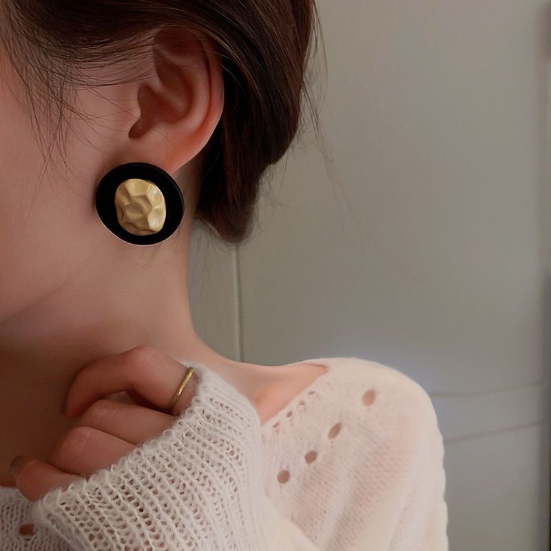 Anting Tusuk Gantung Temperament Warna Gold Gaya Korea / Trendy / Keren Untuk Wanita