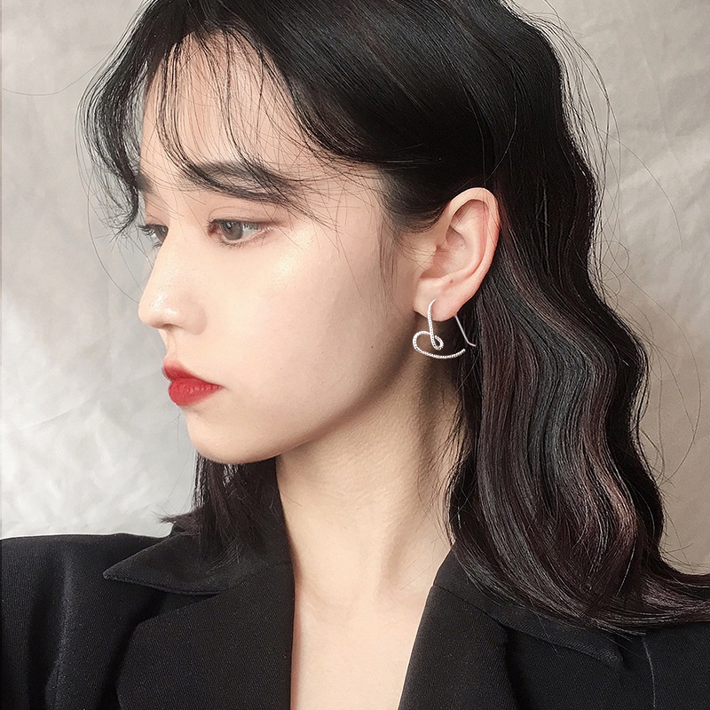 Magic789 Anting Tusuk Gantung Bentuk Hati Hollow Bahan Silver s925 Untuk Wanita