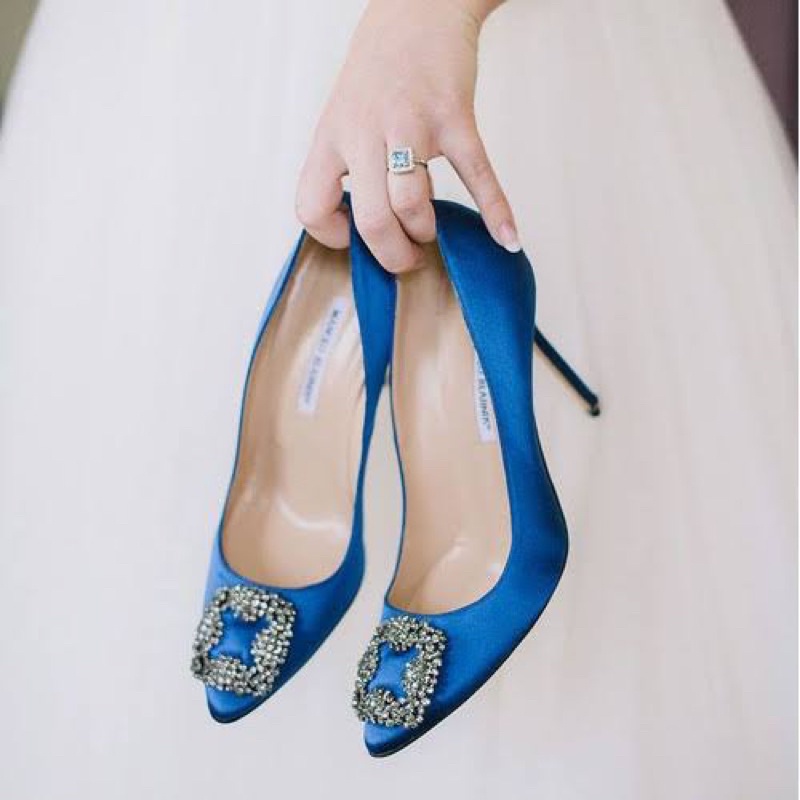 manolo blahnik hangisi royal blue satin 10cm heels pumps