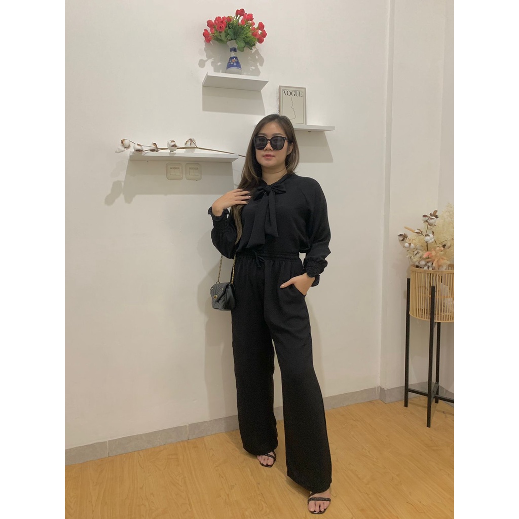 lookatmeofficial • Lalisa Crinkle One Set Wanita Blouse dan Celana