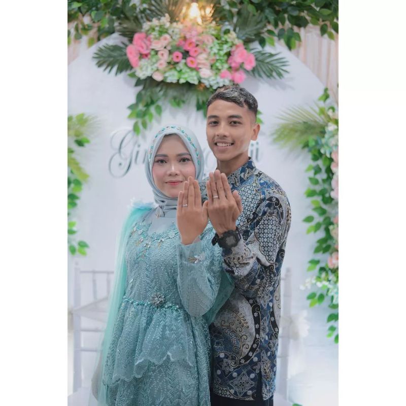 set couple kebaya lamaran premium