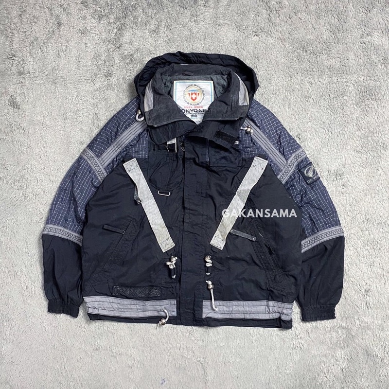 Jaket Ski Wear Vintage Onyone