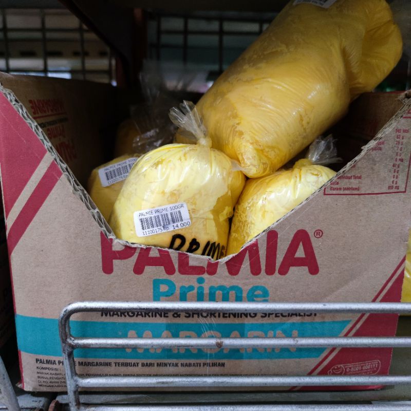

margarine PALMIA Prime kemasan 500 gr dan 1000gram mentega repack 1/2kg