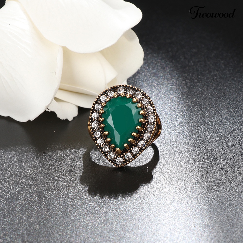 Cincin Antik Bahan Resin Aksen Berlian Imitasi Untuk Wanita