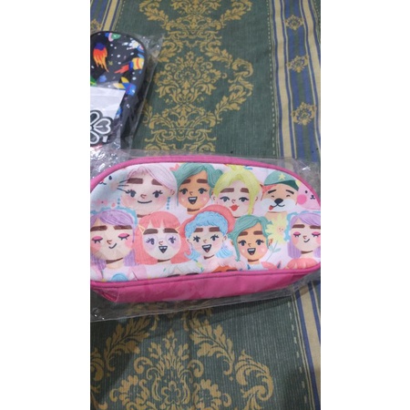 

Sovlo Pouch