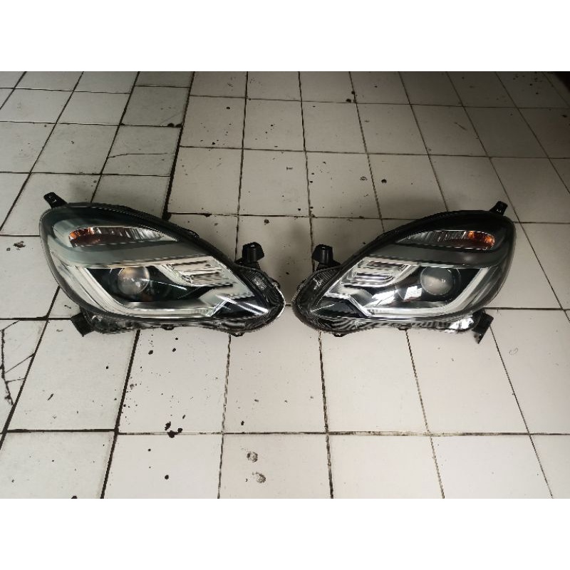 Headlamp lampu depan mobilio rs brio rs 2015 2016 2017 kanan kiri