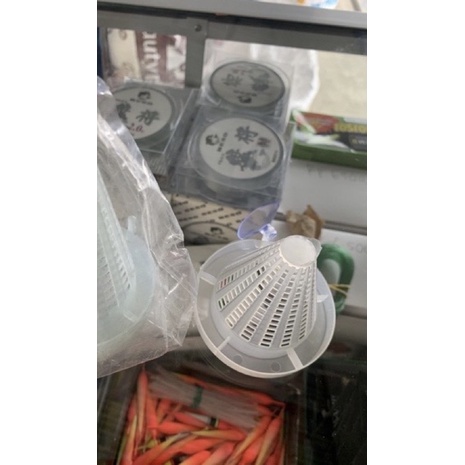 Tempat cacing pakan ikan wadah pakan cacing beku