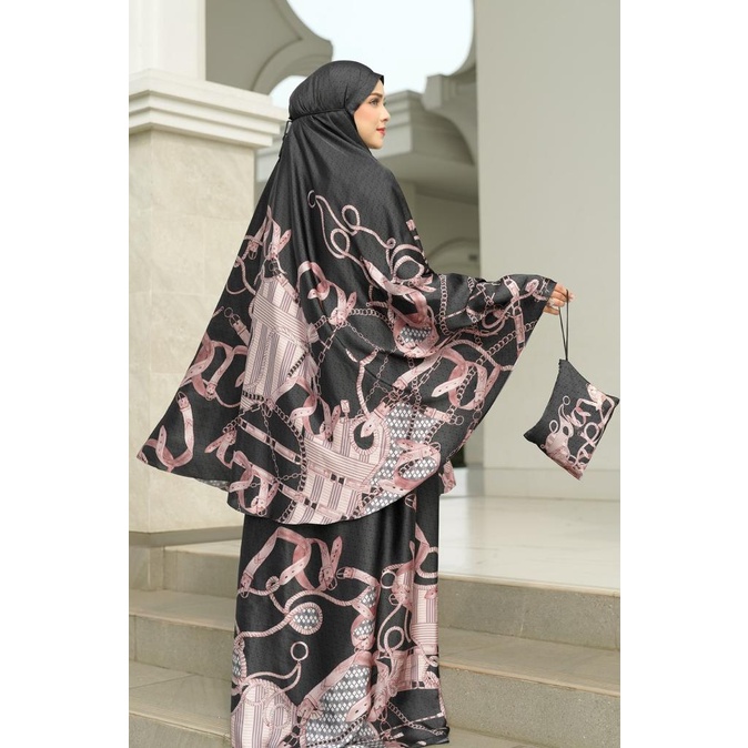 Chain 2 La Bella Prayer Robe - Nera