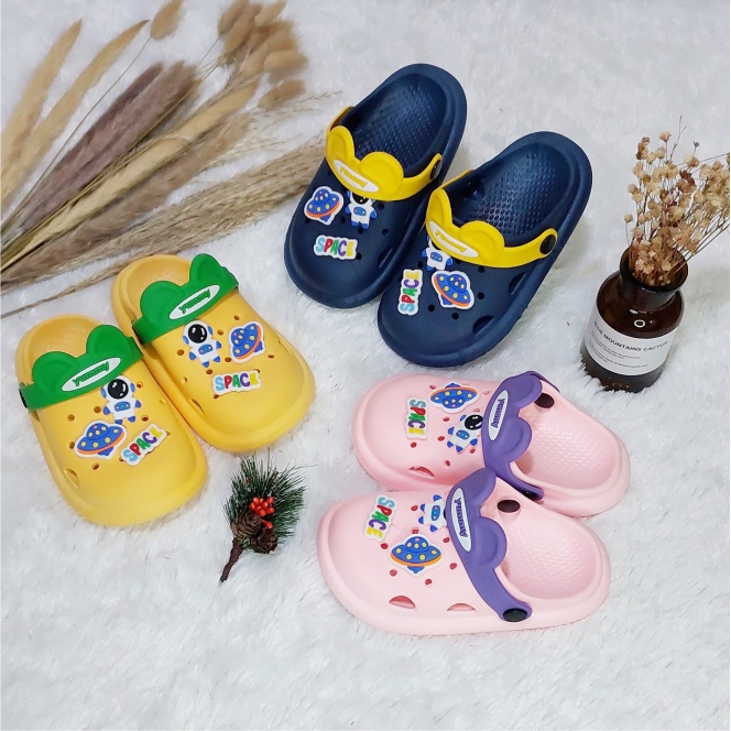 Sandal Anak Import Laki-Laki Perempuan Motif Space