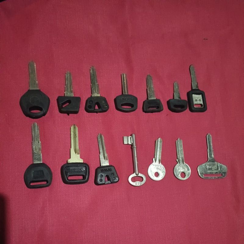 bahan kunci duplikat motor mobil rumah gembok obral