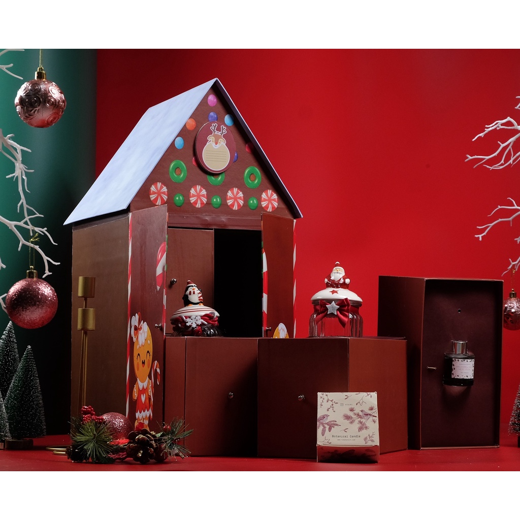 

Gingerbreadman x Santas in the House Hampers