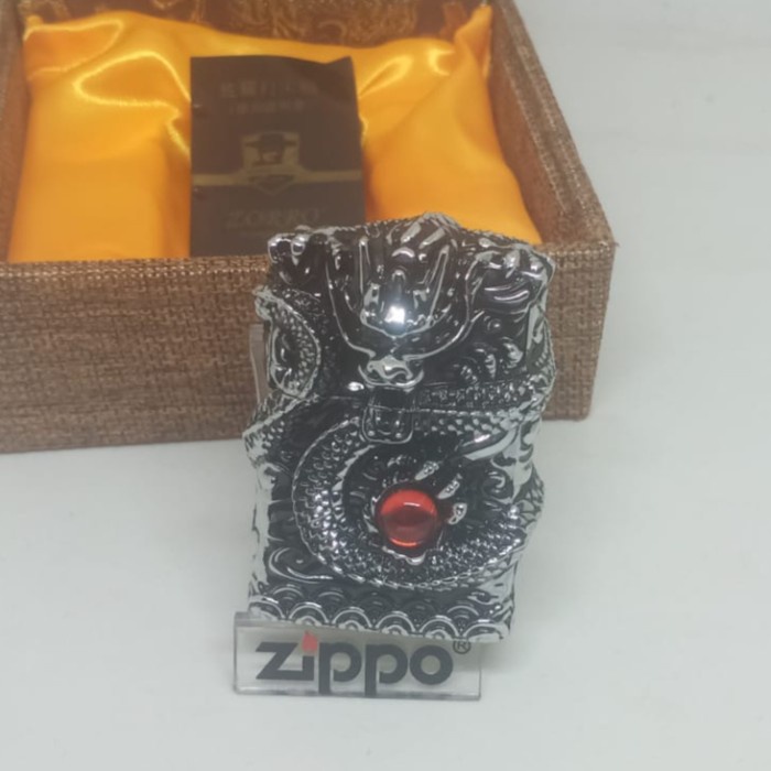 Korek api Zorro Naga Hitam Red Eye Lighter windproof Heavy Armor