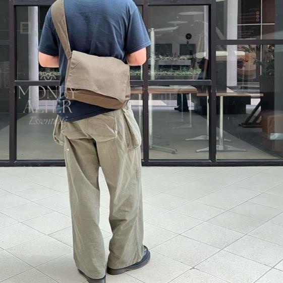 LONDON BAG / Tas Selempang Canvas / Canvas Sling Bag - Army