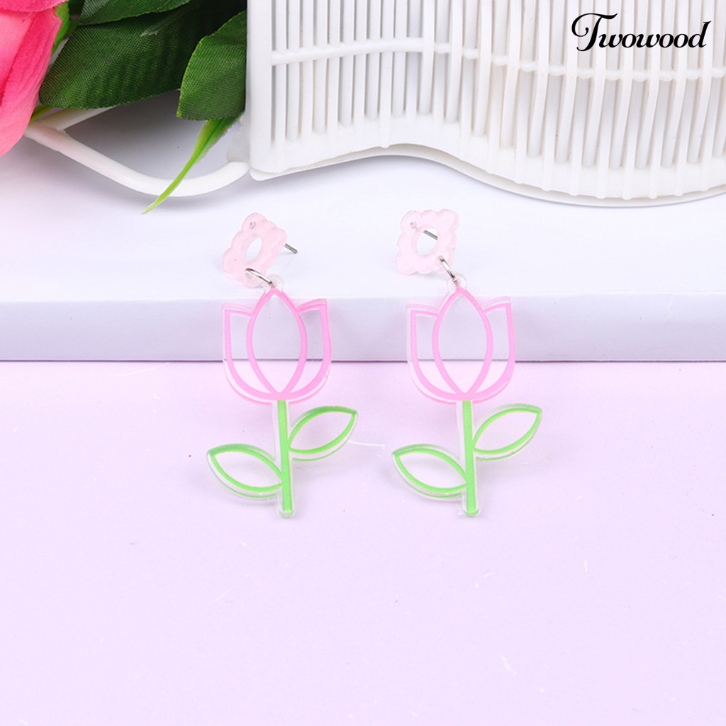 1 Pasang Anting Stud Desain Kartun Bunga Plum Bentuk Persegi Model Hollow Out Untuk Harian