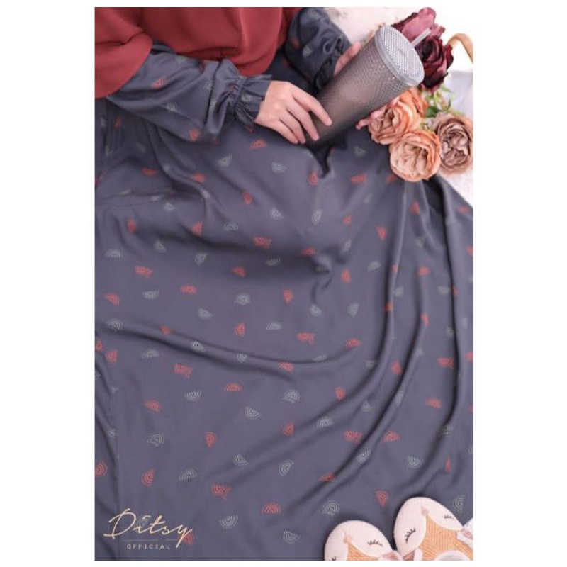 ditsy november 2022 rainbow charchoal size m verdant choco L