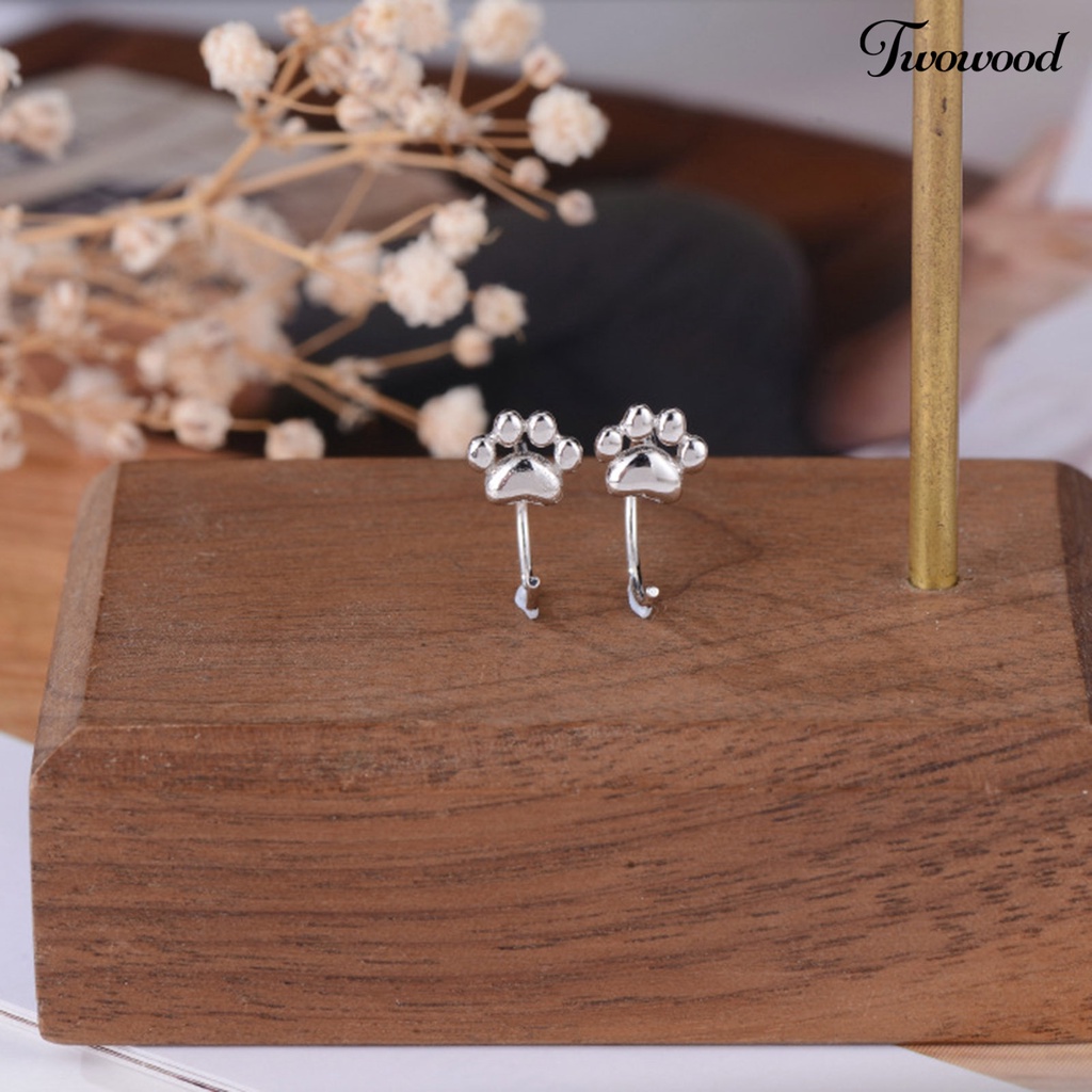 1 Pasang Anting Stud Hypoallergenic Lapis Silver Model Setengah Lingkaran Untuk Wanita