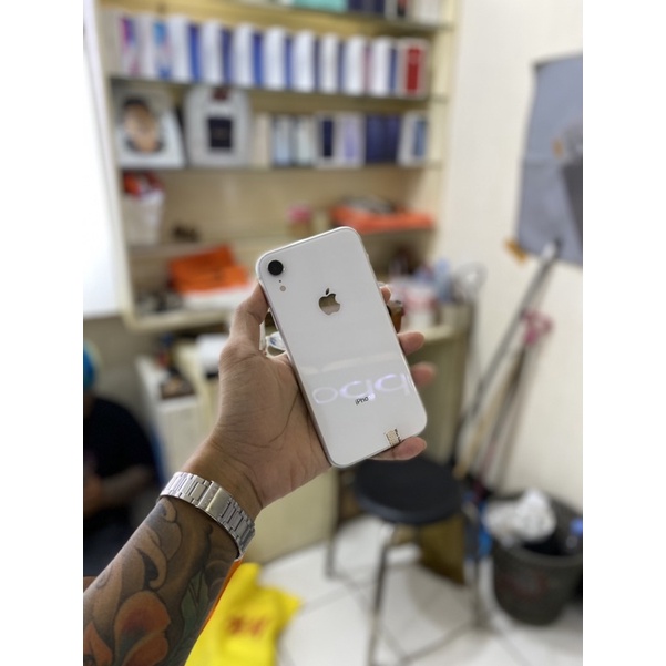 iphone xr 64 ibox seken baik