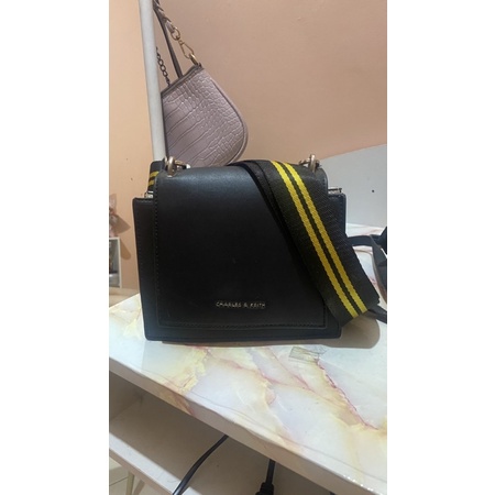 Charles & Keith CK SHOULDER BAG TAS SELEMPANG BLACK WHITE