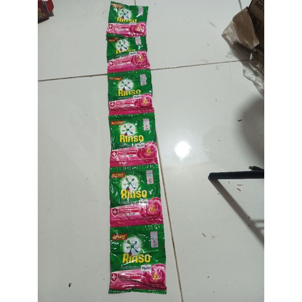 1 RENCENG RINSO MOLTO BUBUK 40GR -ISI 6 SACHET