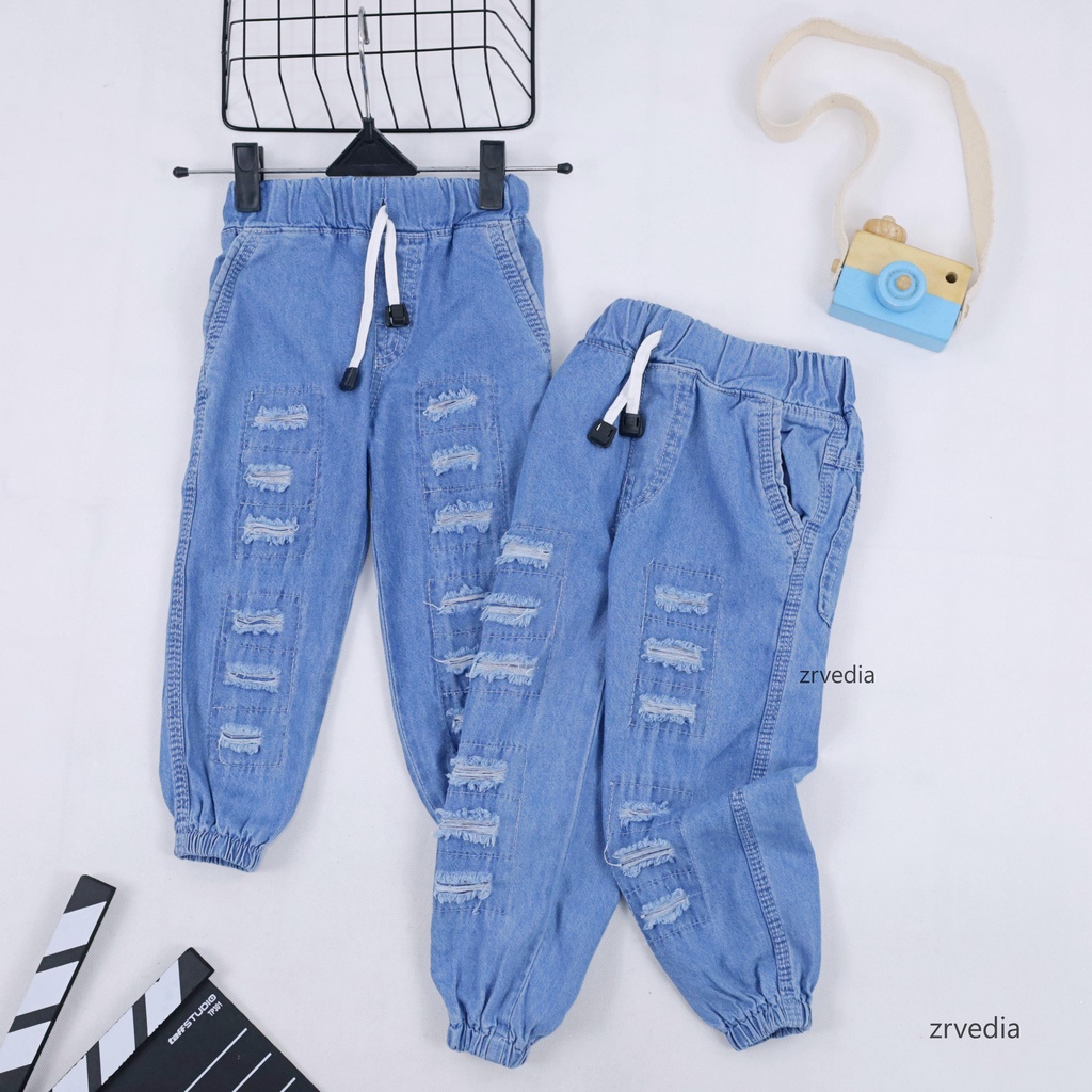 (1-5 Tahun) Ripped Jogger Jeans / Universal Anak Laki Perempuan Bahan Denim Celana Panjang Levis Lepis Denim Pants Sobek Jins Korea Kualitas Import  Kiosbalitaaprillia
