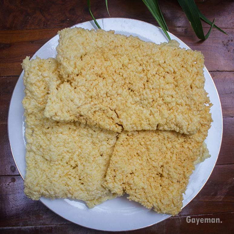 

み Gendar 240 gram/ Kerupuk Puli / Lempeng Mentah khas Magetan は